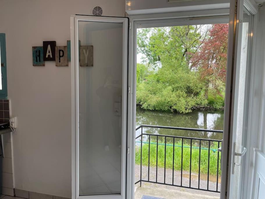 Les Berges De L'Oust Apartment Malestroit Exterior foto