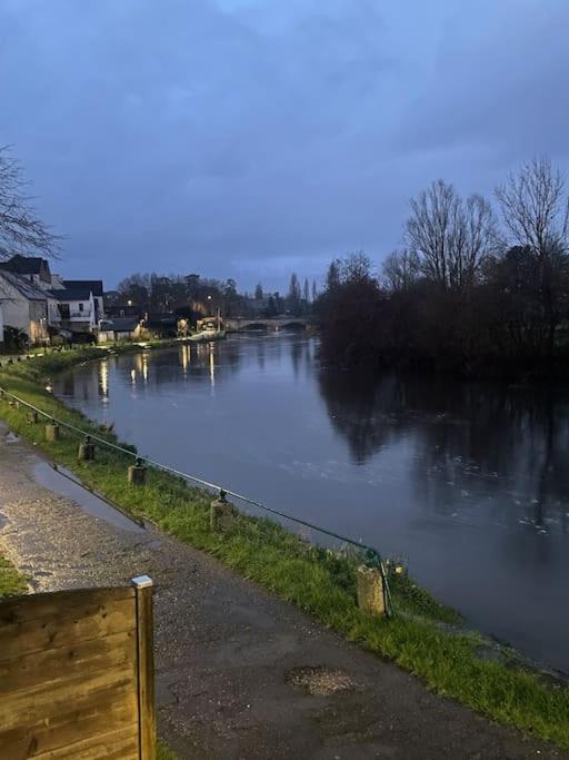 Les Berges De L'Oust Apartment Malestroit Exterior foto
